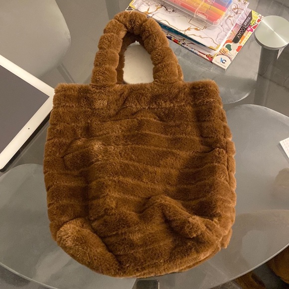Fuzzy handbag - Picture 2 of 5